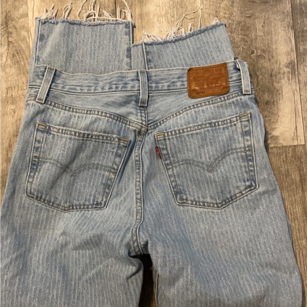 Women’s Levi Jeans
